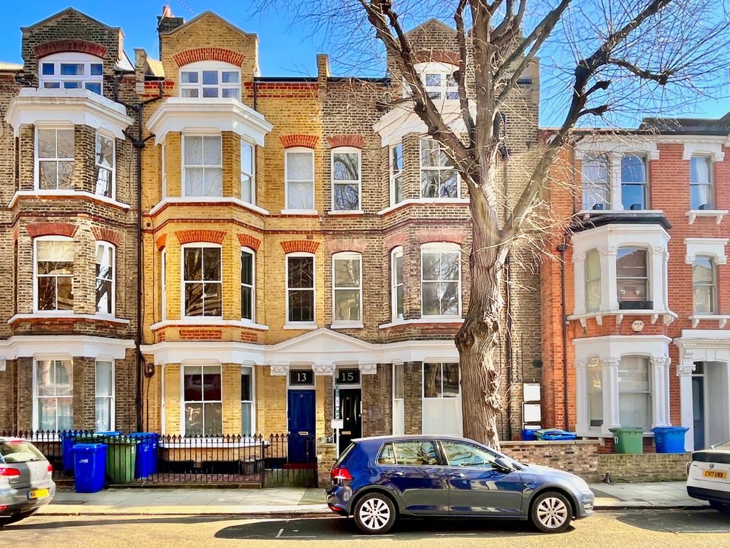 Property photo 1 of 12 Picture No. 01