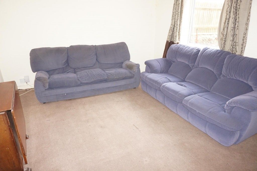 Property photo 3 of 4