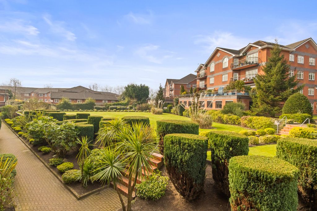 Property photo 1 of 31