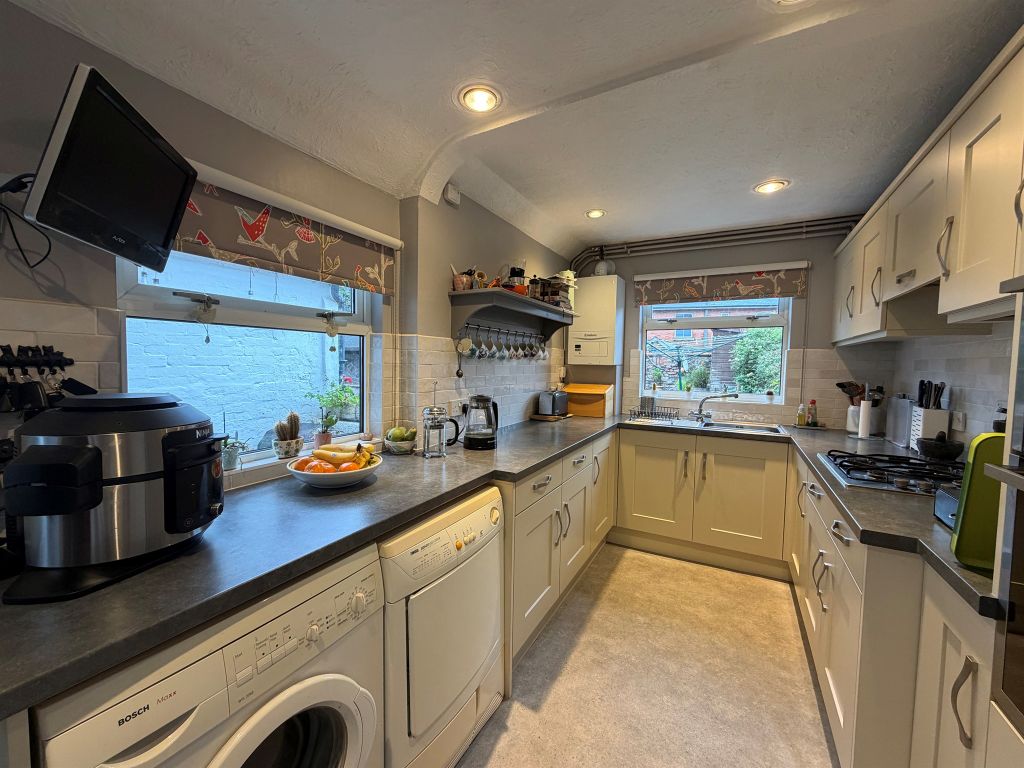 Property photo 2 of 13