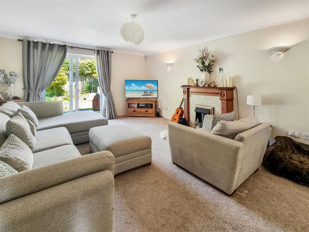 Property photo 2 of 18 75486.Jpg