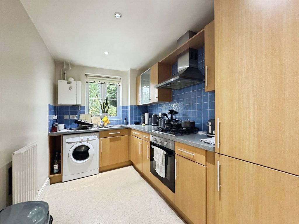 Property photo 3 of 5 Picture No. 12