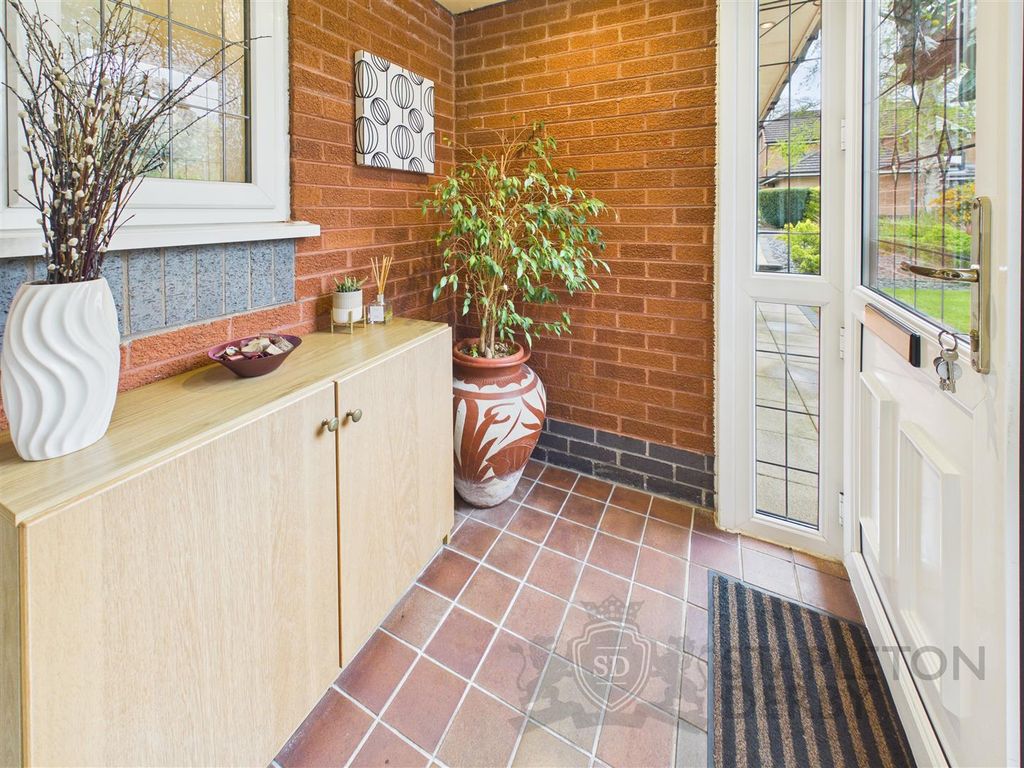 Property photo 3 of 40 Cam04709G0-Pr0370-Still019.Jpg