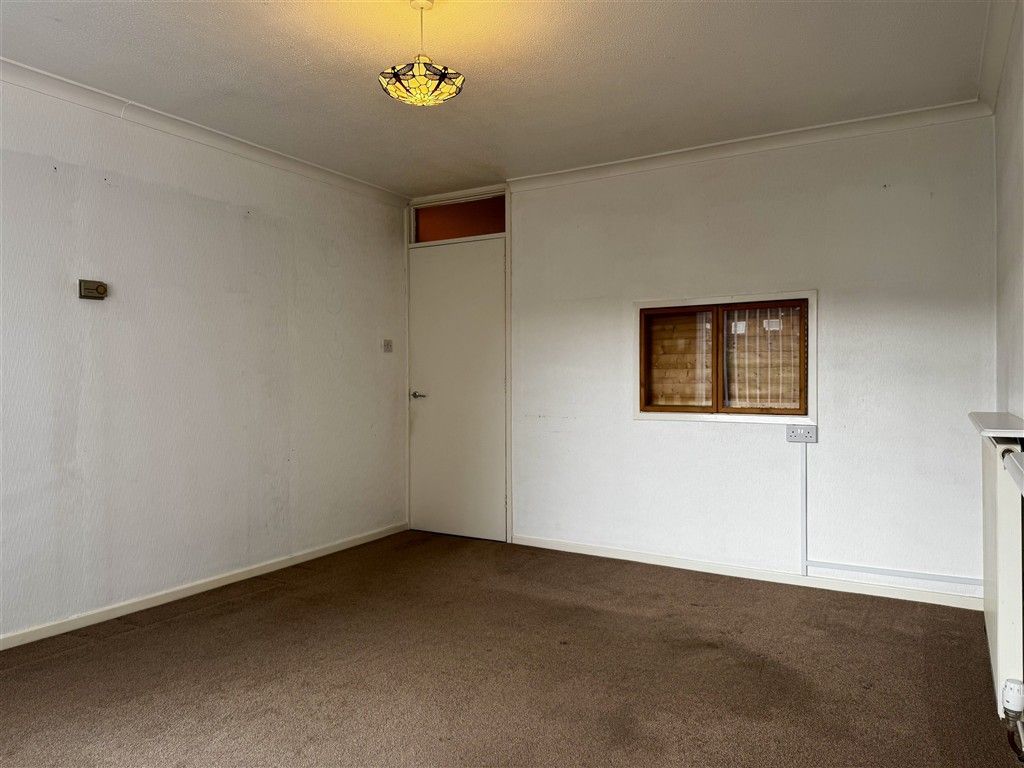 Property photo 1 of 5 Lounge/Diner