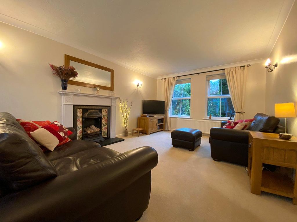 Property photo 2 of 15 Picture No. 17