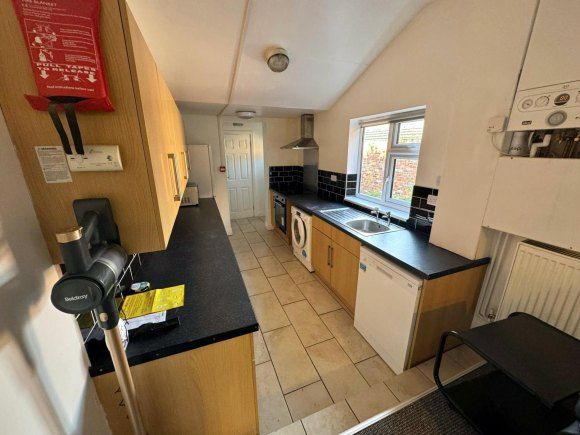 Property photo 1 of 18 8560623.Jpg