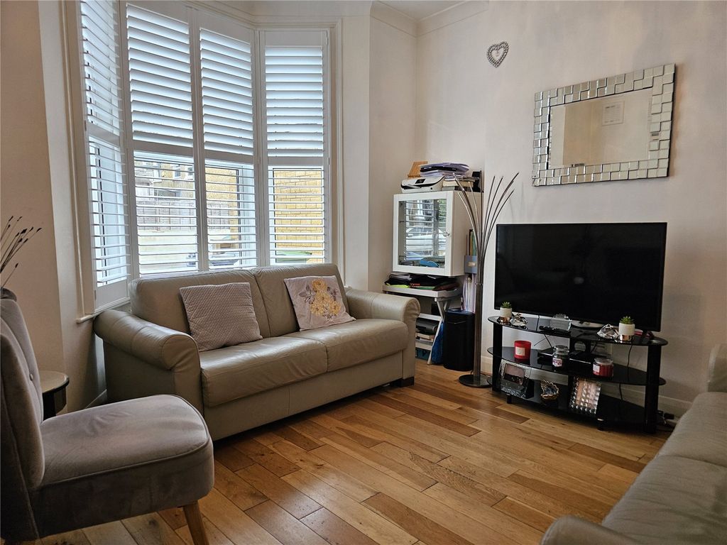 Property photo 2 of 12 Picture 2