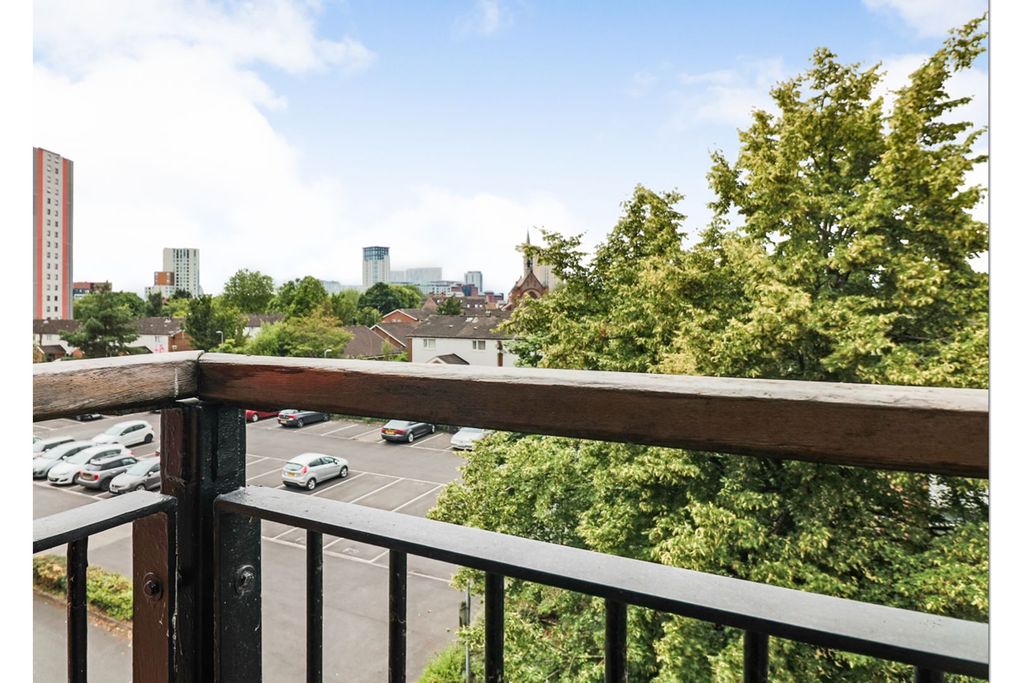 Property photo 1 of 13 Balcony