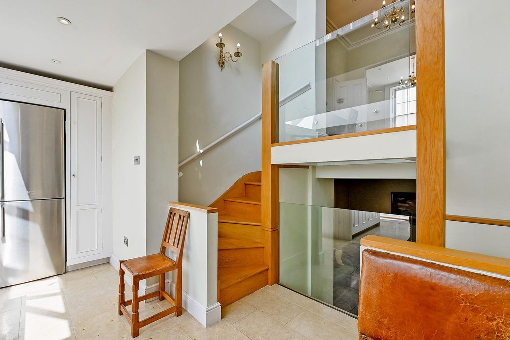 Additional image 11 of 5 bed town house for saleSt. John Street, Oxford, Oxfordshire OX1