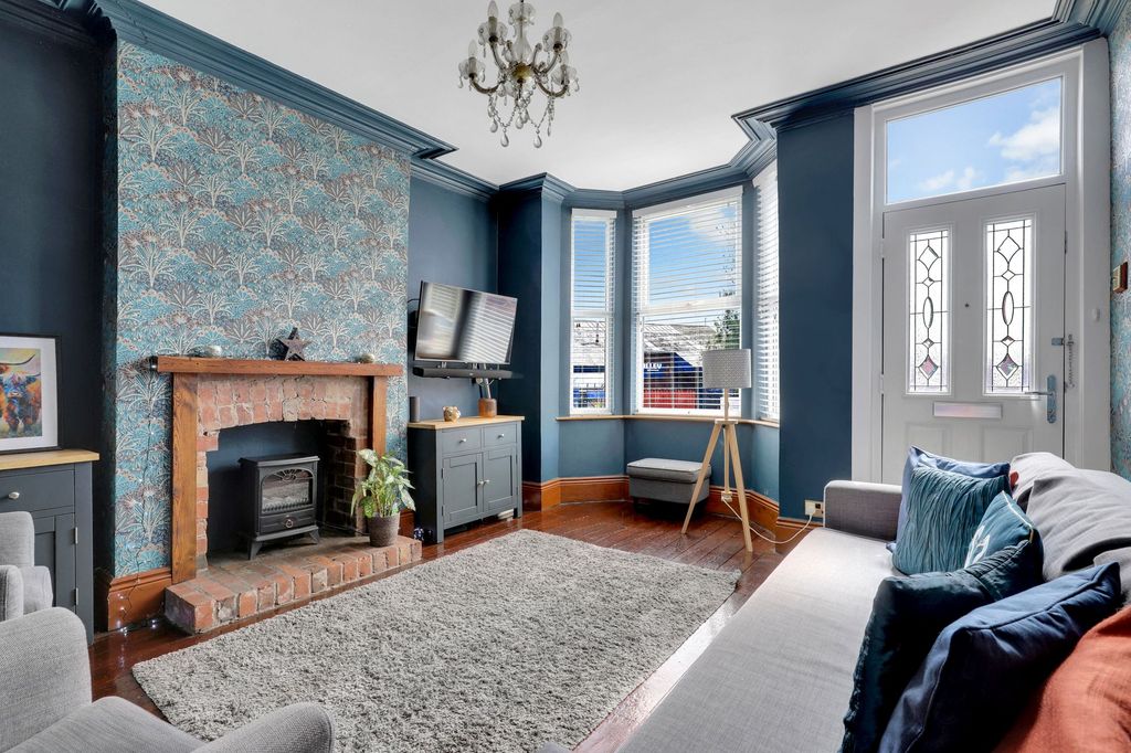 Property photo 2 of 16