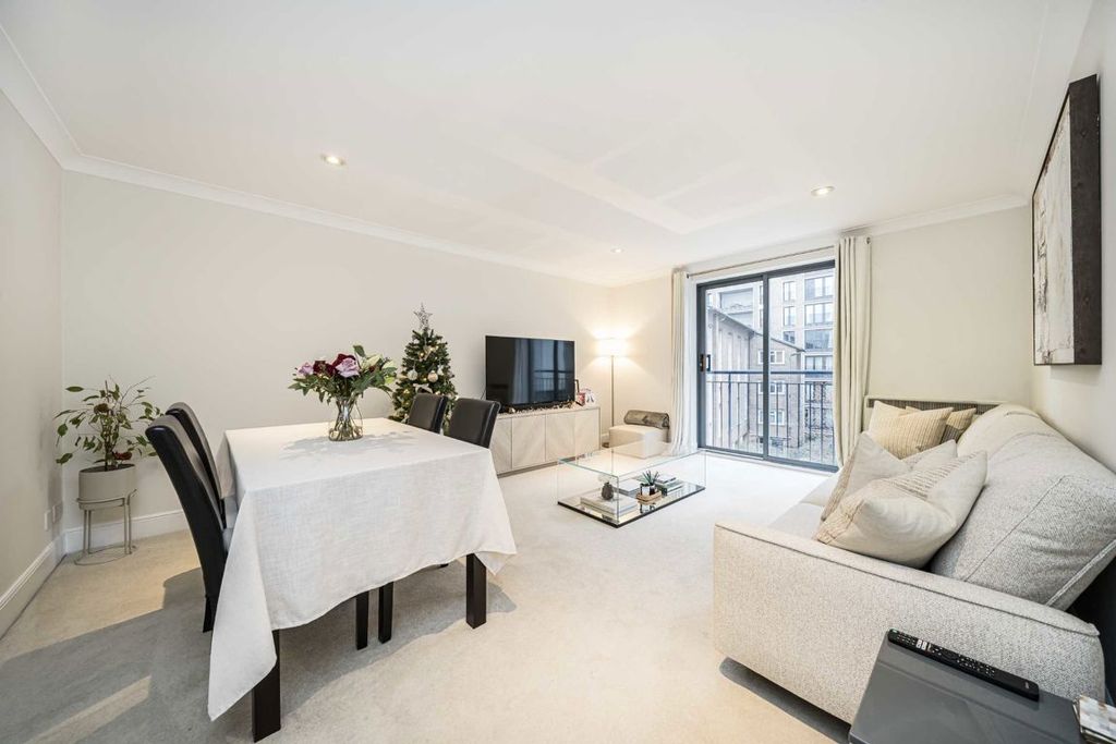 Property photo 2 of 7