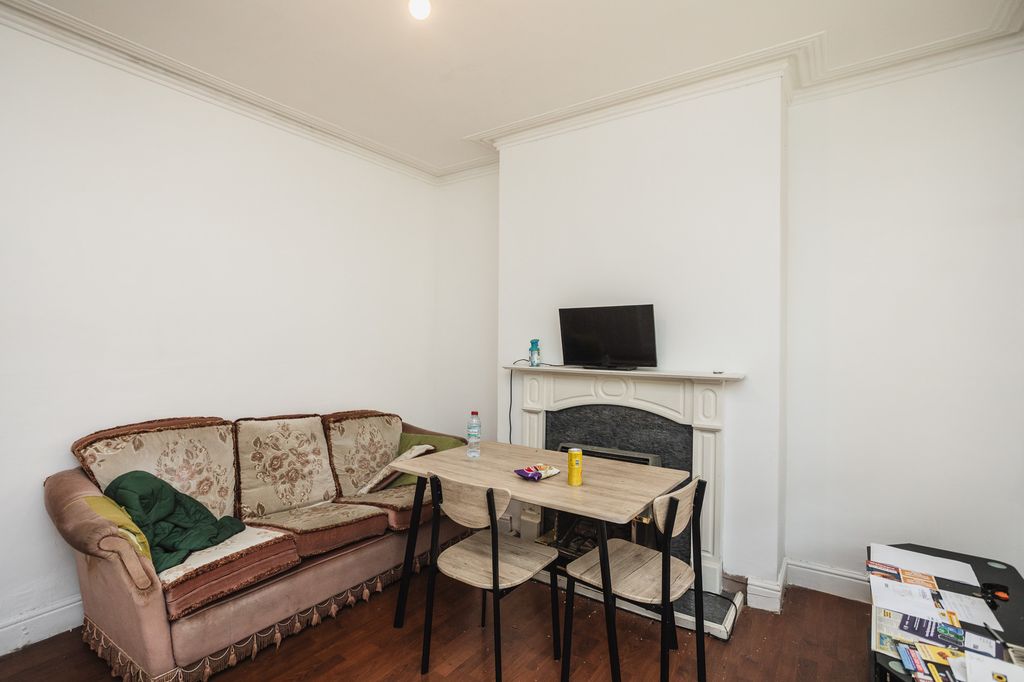 Property photo 2 of 29