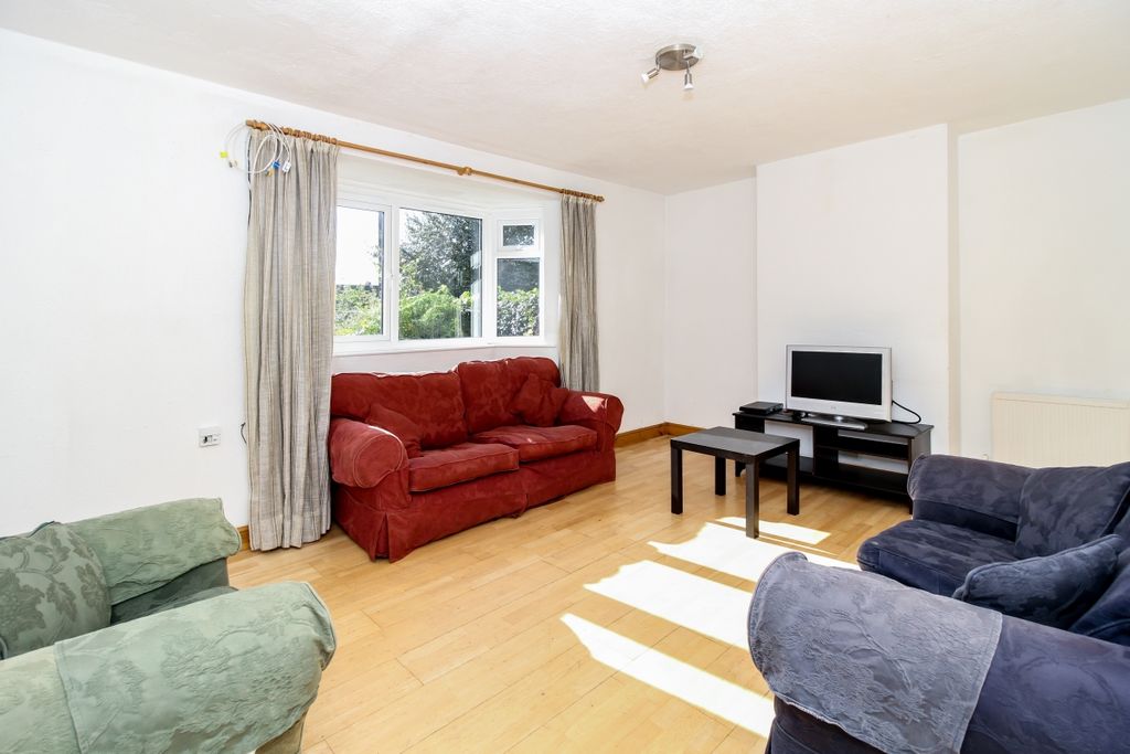 Property photo 3 of 12 72567