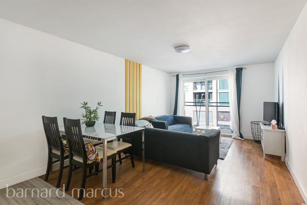 Property photo 1 of 9