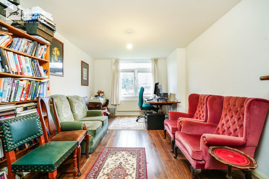 Property photo 2 of 10 1