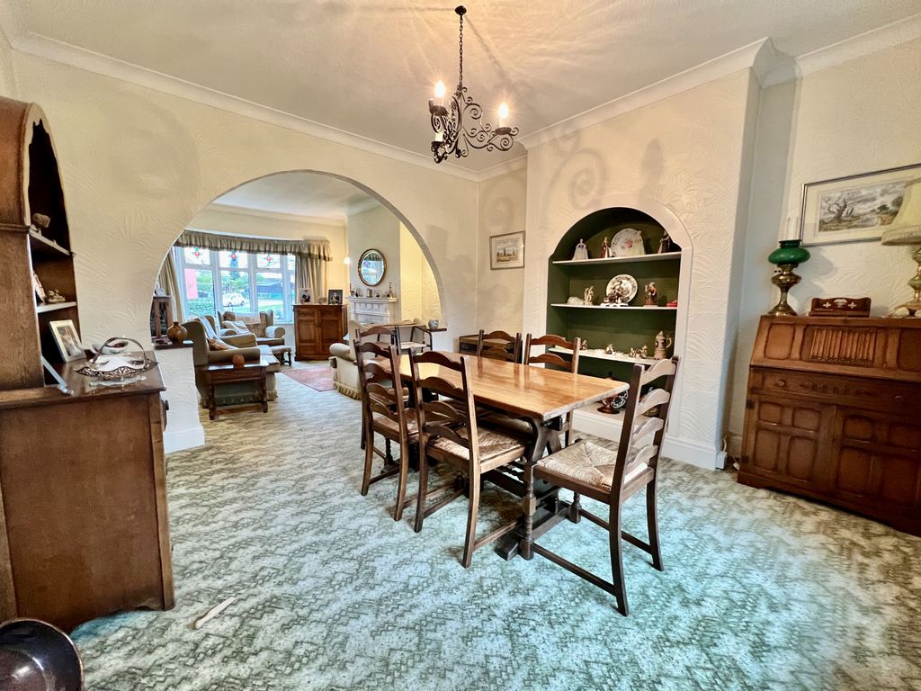 Property photo 3 of 21