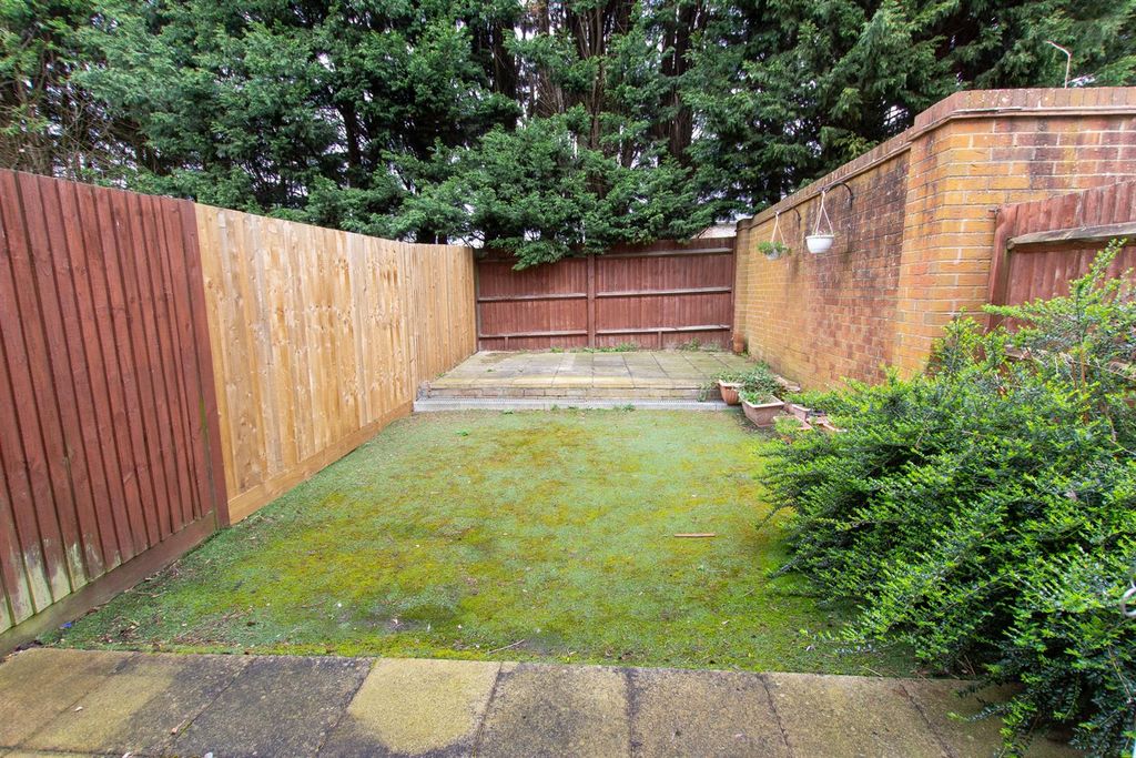 Property photo 3 of 11 8 Cedar Av - Rear-2.Jpg