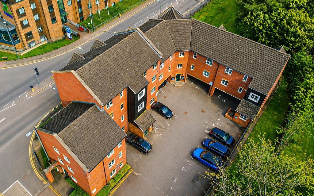 Property photo 2 of 9 2.Png