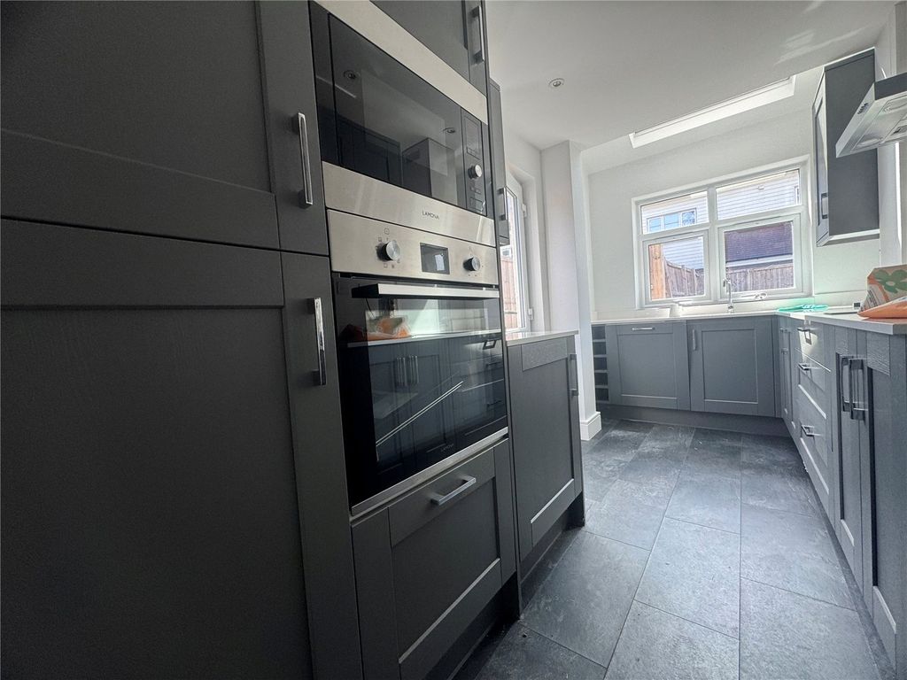 Property photo 2 of 9 Picture No. 01