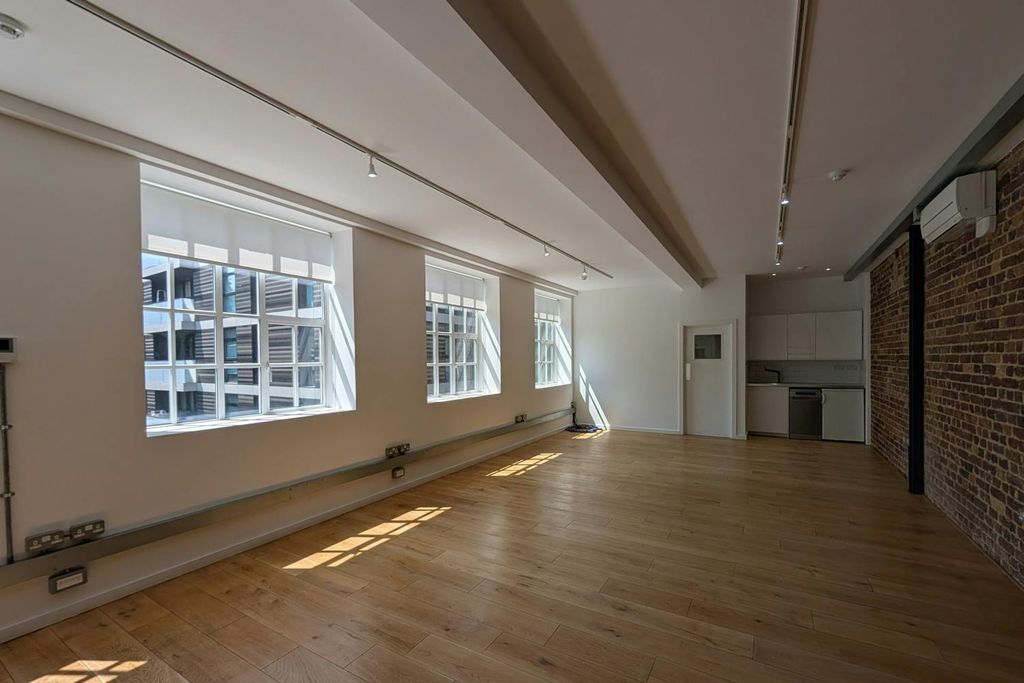 Property photo 2 of 12 Lion-House-3-Plough-Yard-Ec2A-3Lp-Shoreditch-Office-Studio-Showroom-To-Let-Internal22-Dominion.London.Jpg