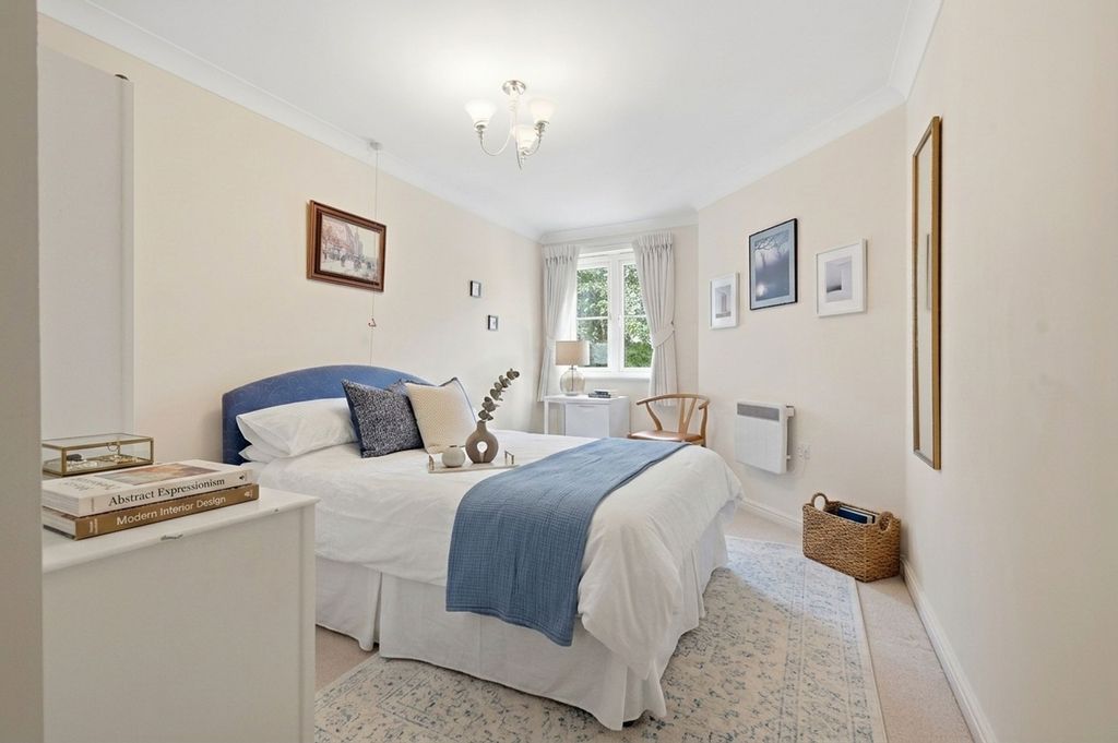 Property photo 3 of 10