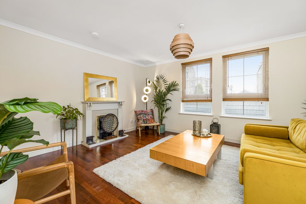 Property photo 2 of 18 Property Image 2