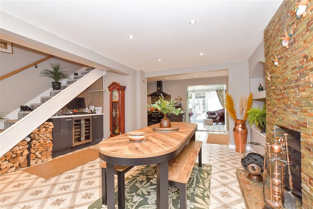 Property photo 3 of 13 Dining Area