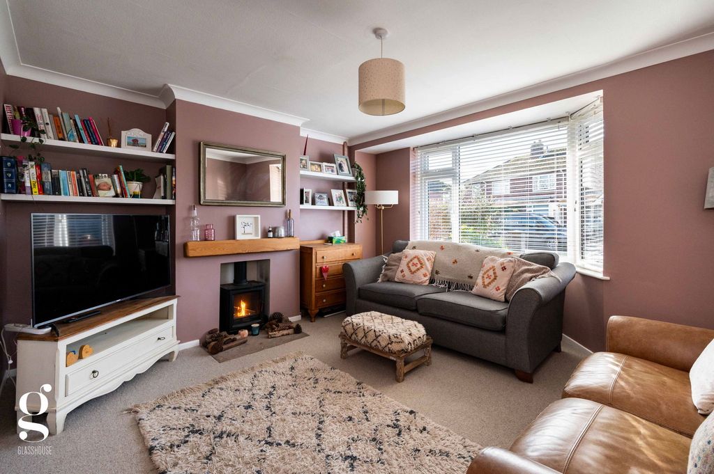 Property photo 2 of 26