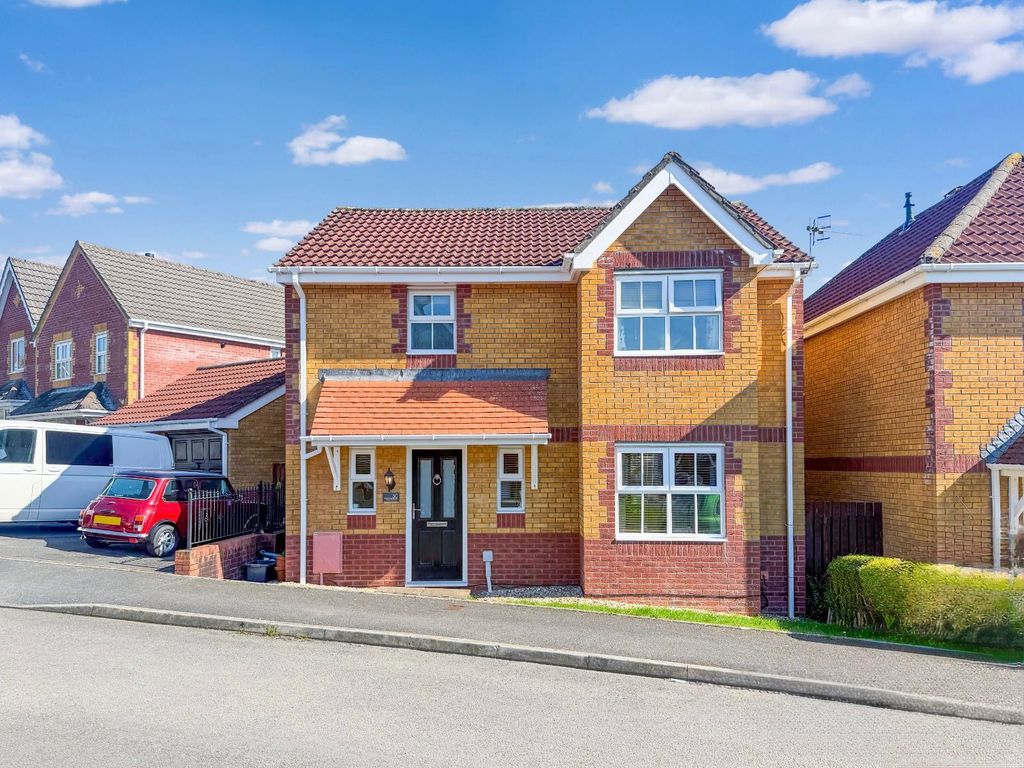 Property photo 1 of 25