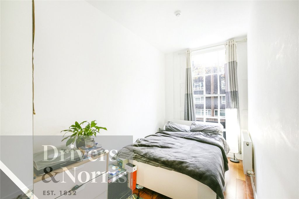 Property photo 3 of 5 Picture No. 04