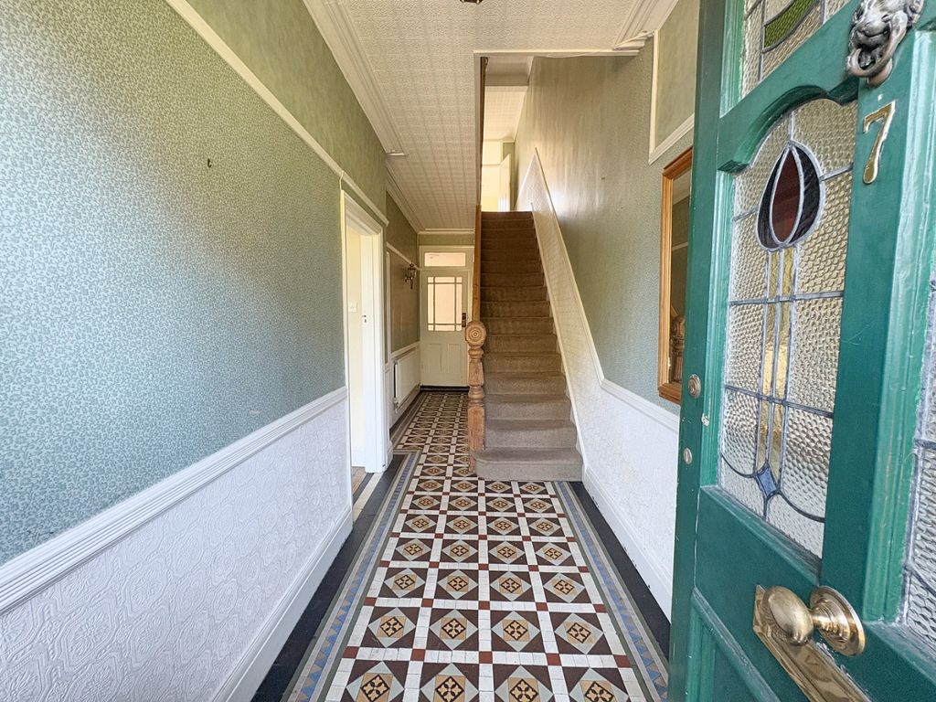Property photo 3 of 31 4381844