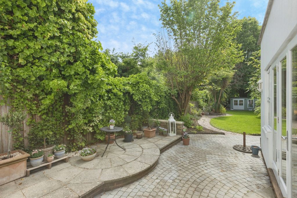 Property photo 3 of 20 Pbox-Img.Jpg