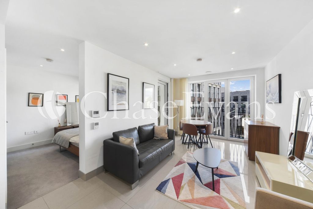 Property photo 2 of 16 Delphini Apartments,