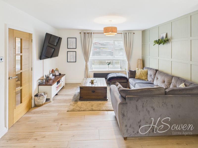 Property photo 3 of 17 Photo 13