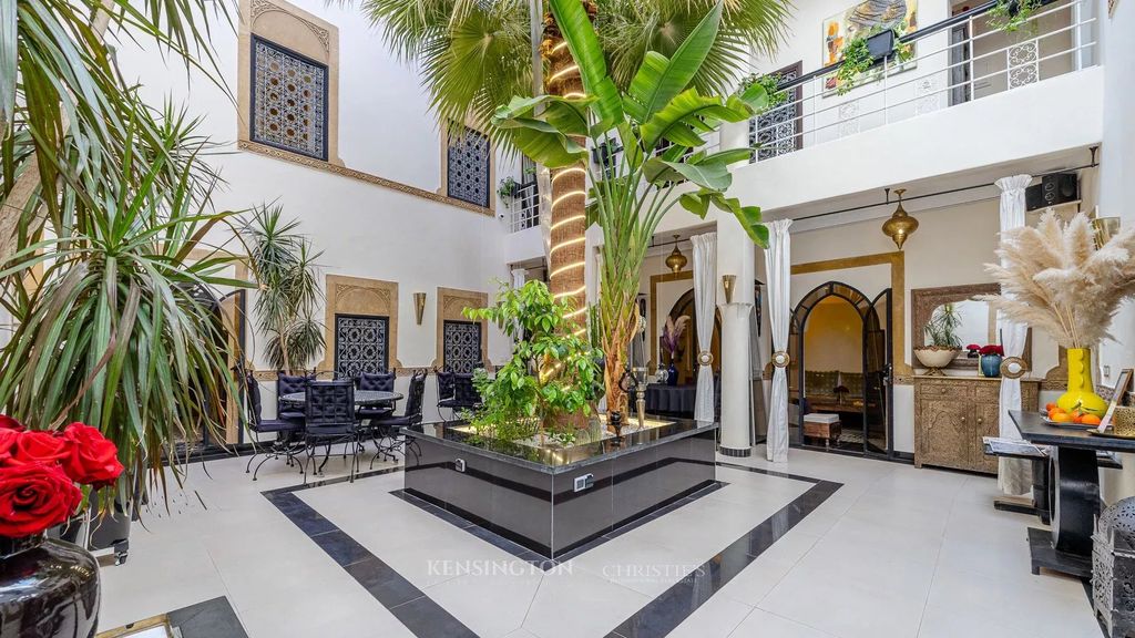 Property photo 1 of 41