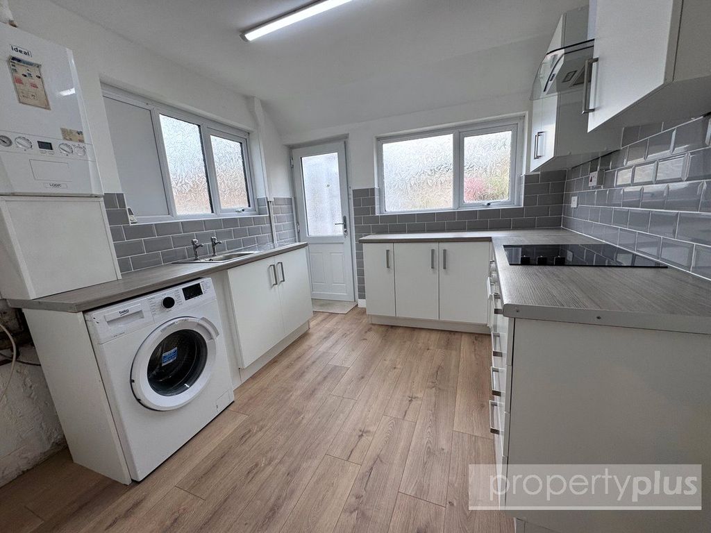 Property photo 3 of 18 Picture No. 15