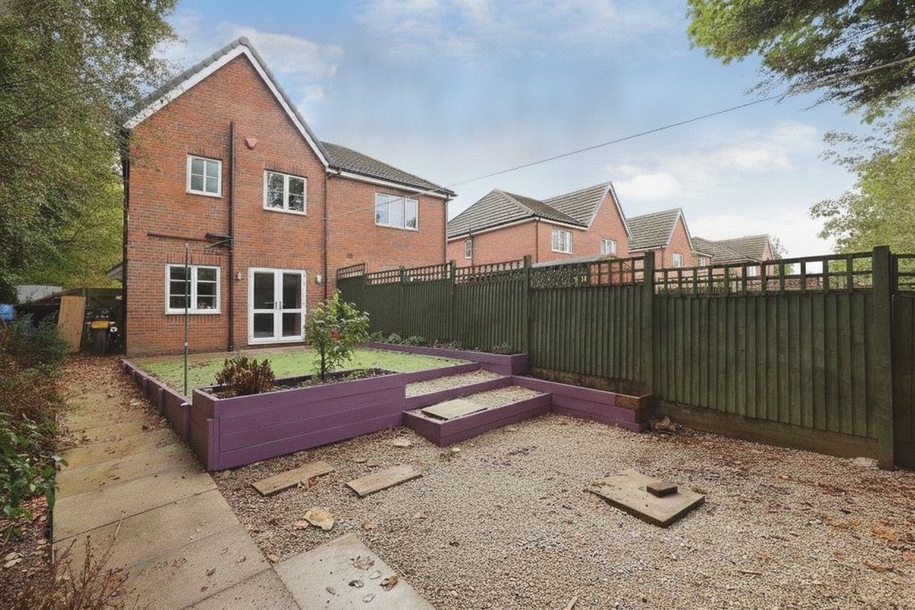 Property photo 3 of 20 5437103