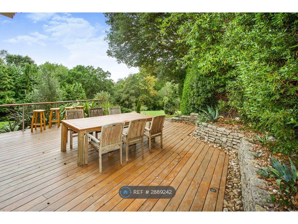 Property photo 3 of 21 Terrace