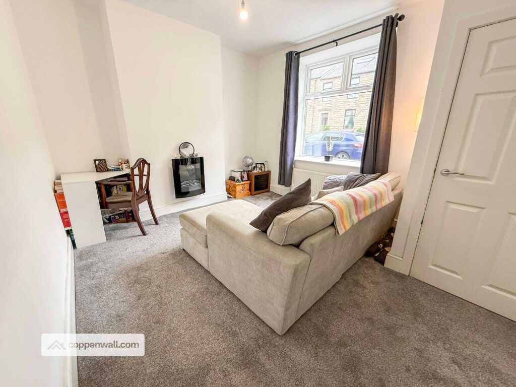 Property photo 3 of 28
