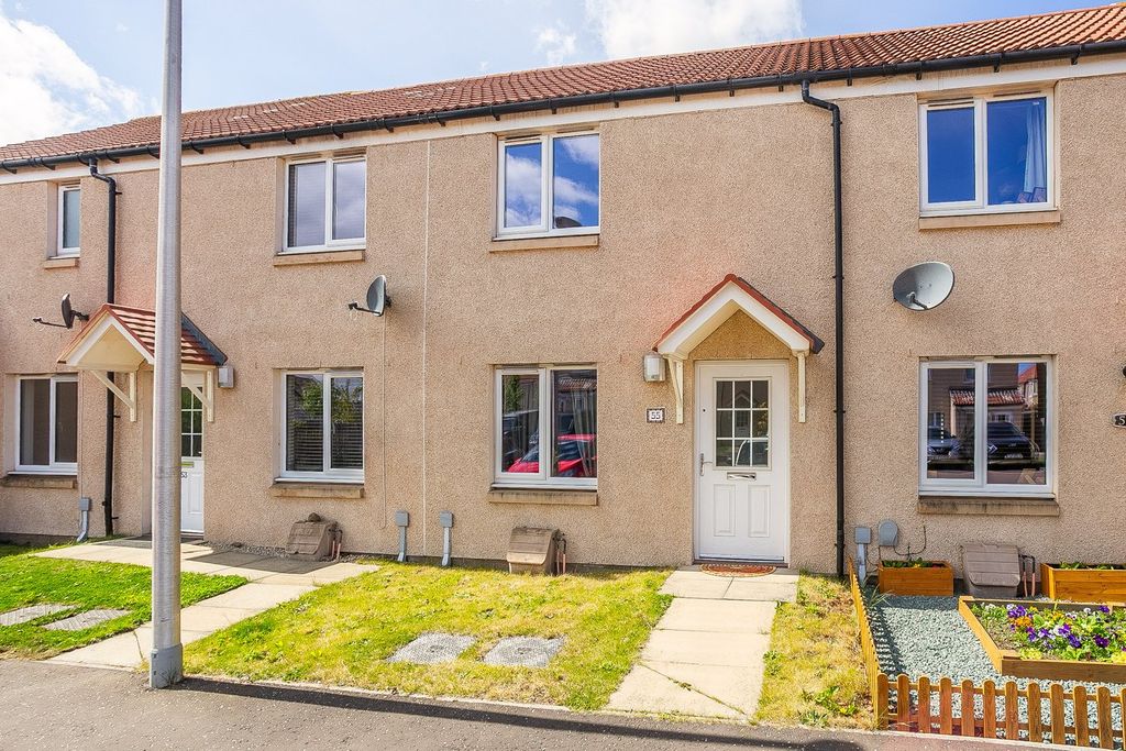 Property photo 1 of 25