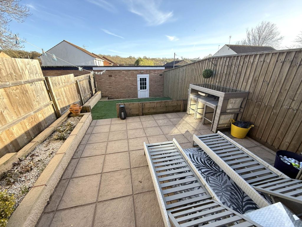 Property photo 3 of 13