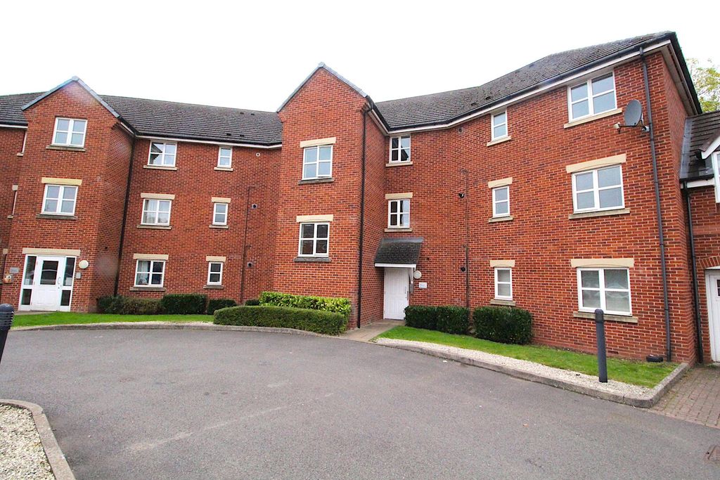 Property photo 1 of 6 Front (Exterior)