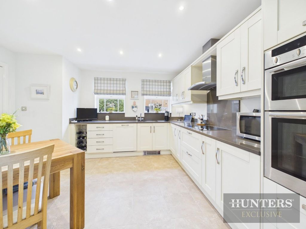 Additional image 2 of 3 bed detached bungalow for saleBrigg Road, Filey YO14