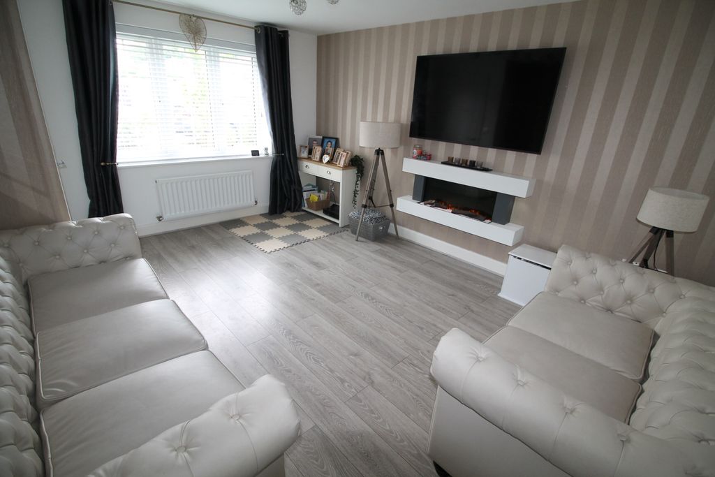 Property photo 2 of 15 Img_0205