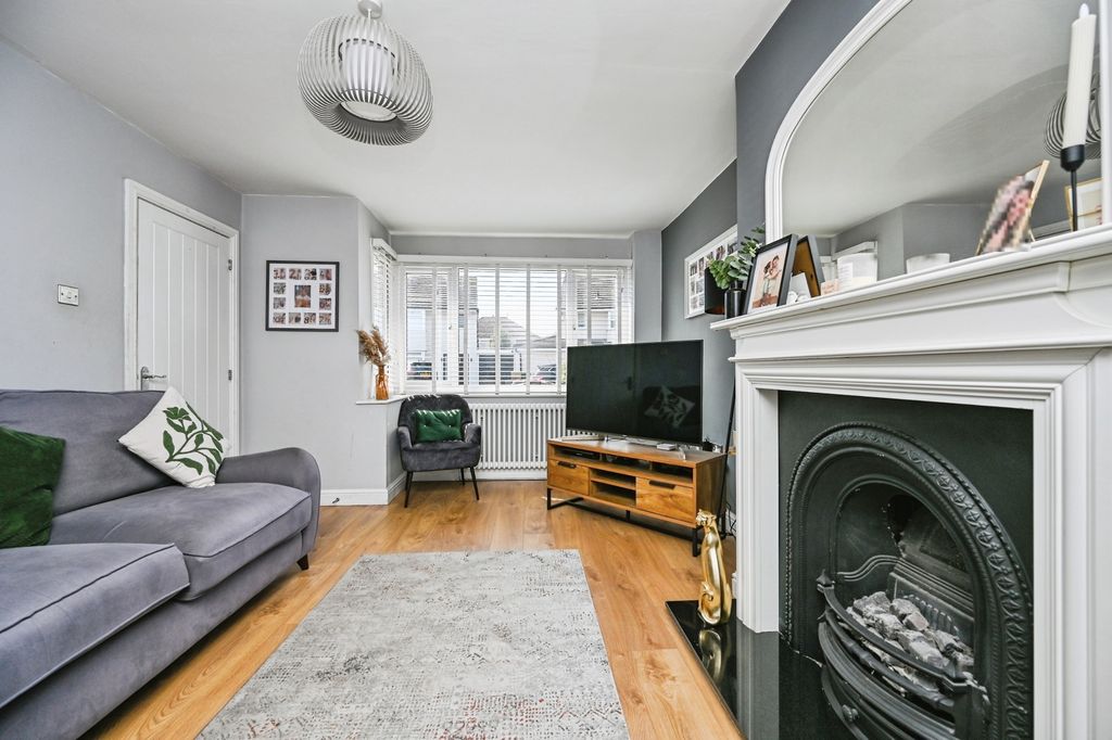 Property photo 2 of 17 Pbox-Img.Jpg