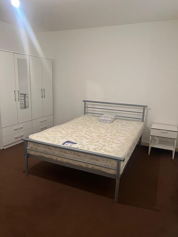 Property photo 3 of 4