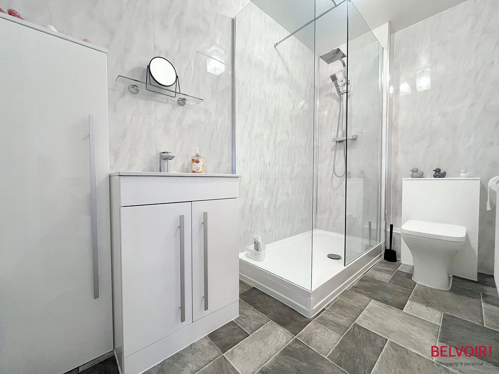 Property photo 2 of 28