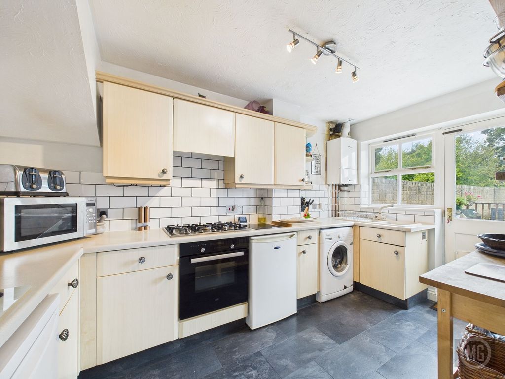 Property photo 2 of 15 Kitchen
