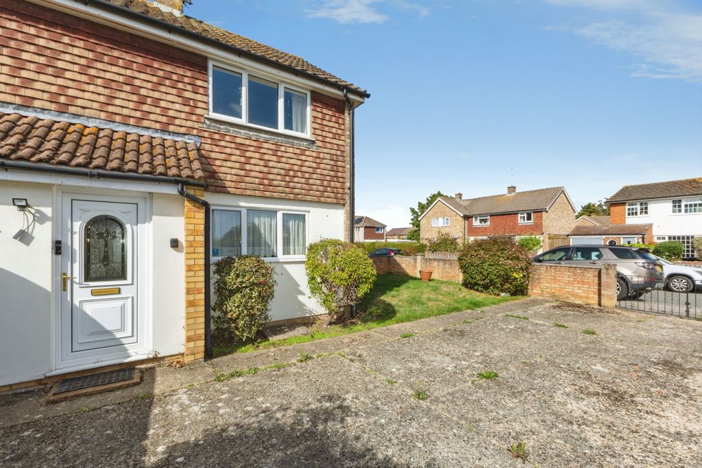 Property photo 3 of 26