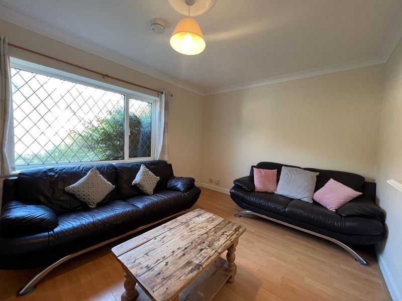 Property photo 3 of 10 Photo 13